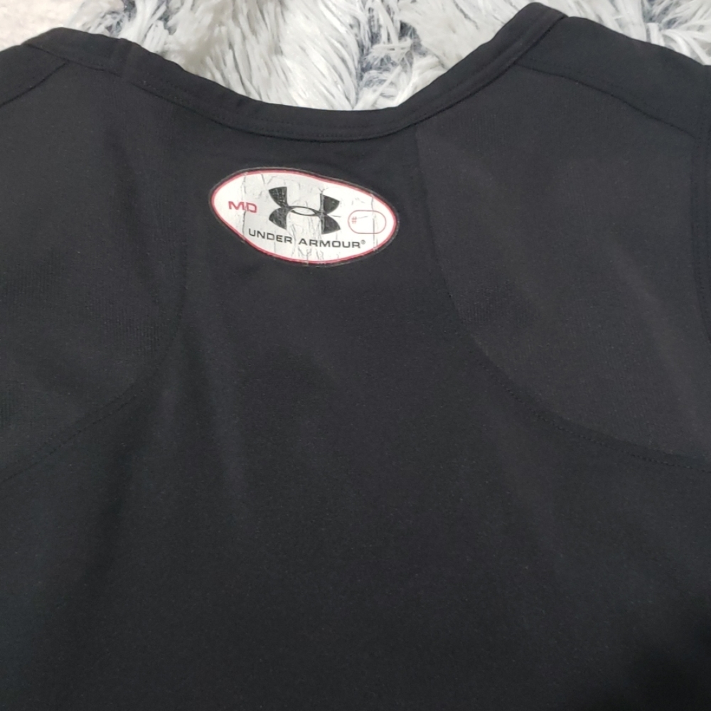 UNDER ARMOUR HEATGEAR BLACK TANK TOP SIZE MEDIUM - Picture 8 of 8